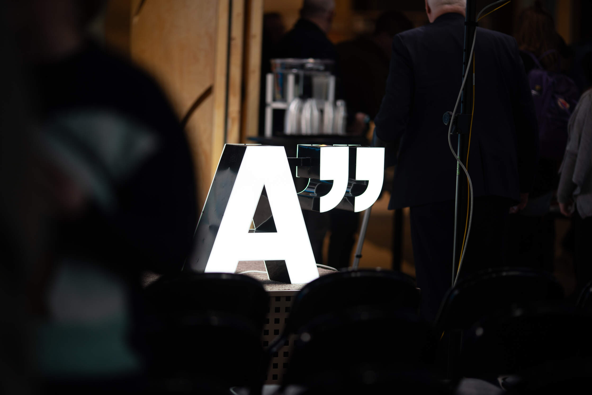 An image of the Aalto logo illuminated.